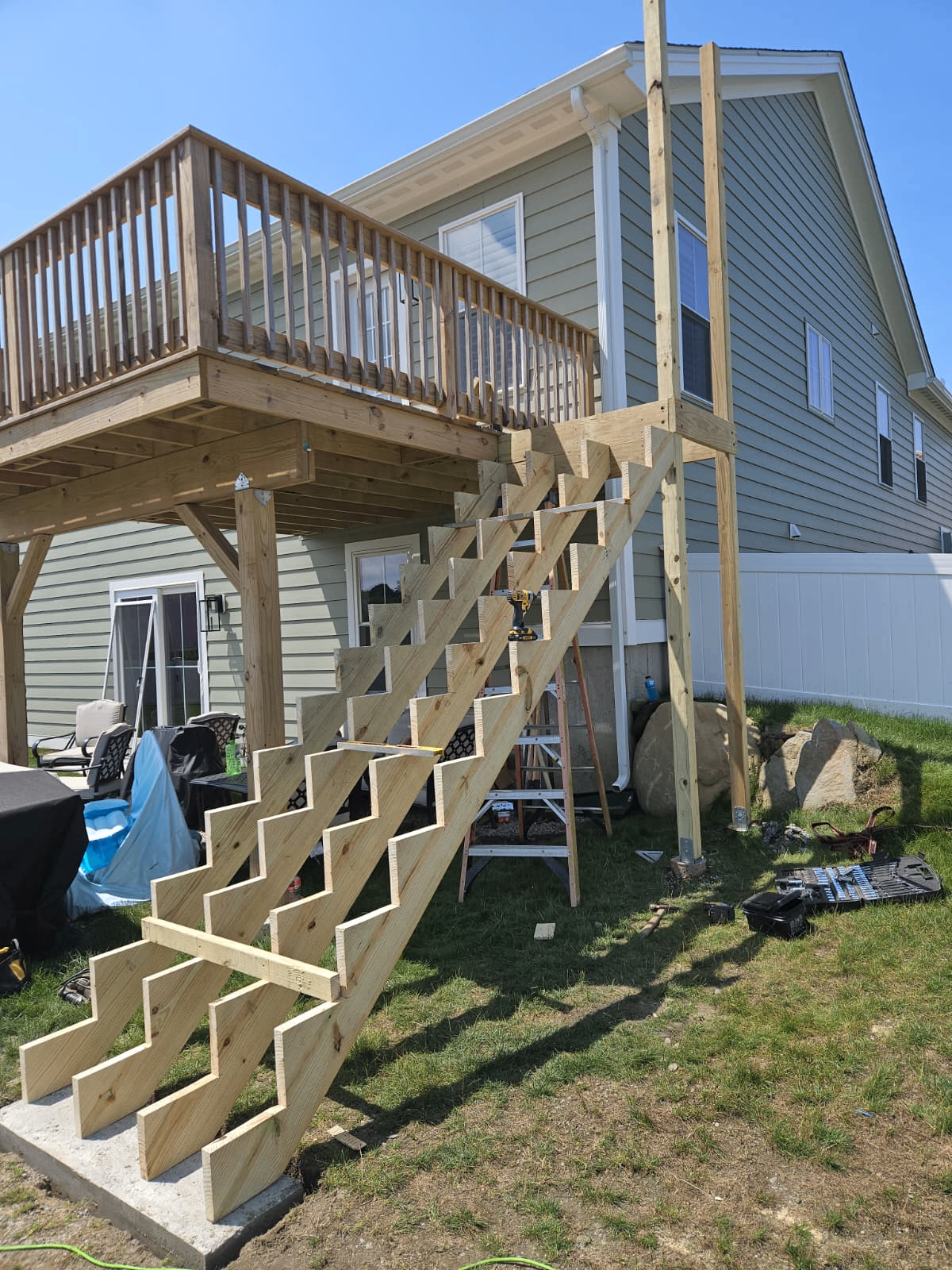 Second-Story Deck & Staircase Build — photo 4