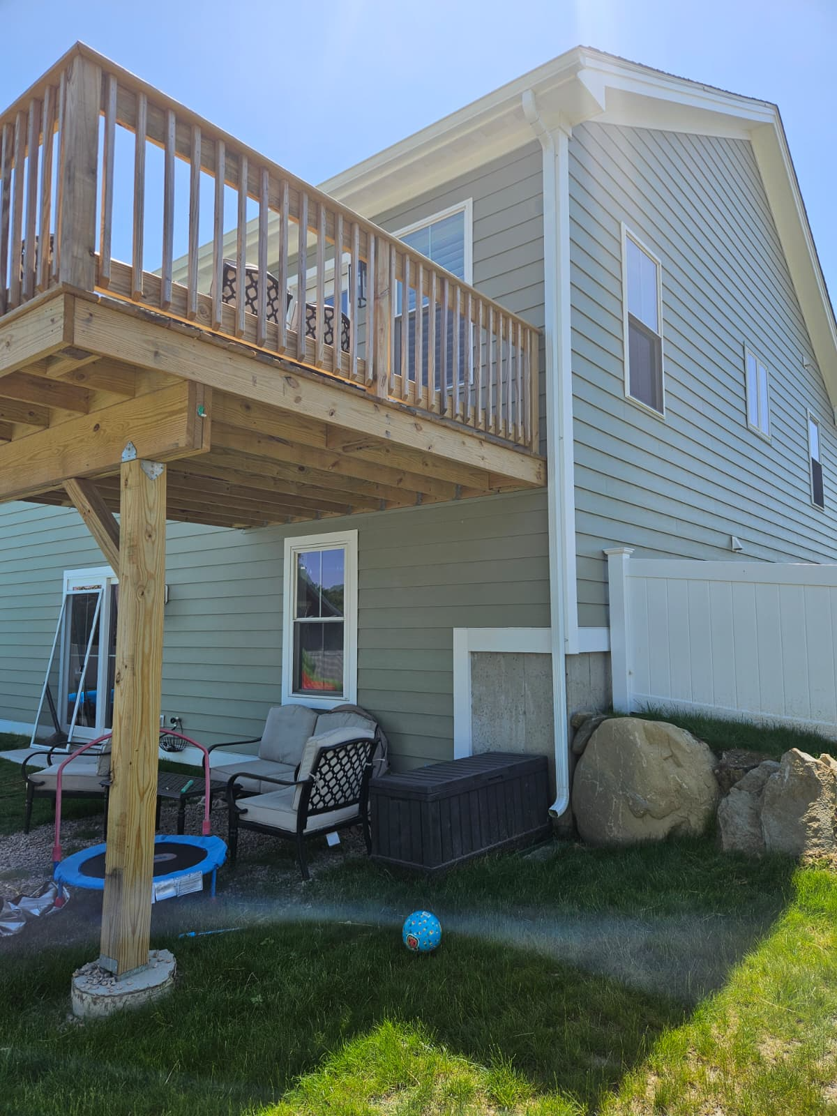 Second-Story Deck & Staircase Build — photo 3